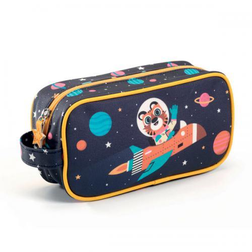 **Estojo Espaço