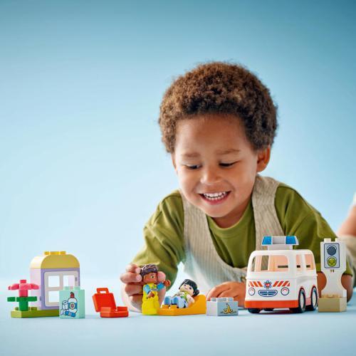 Duplo Town - Ambulância e Motorista - Image 6