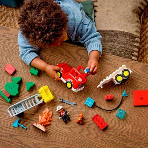 Duplo Town - Camião dos Bombeiros c/ Bombeiro - Image 6
