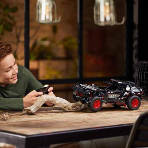 Technic - Audi RS Q e-tron - Image 6