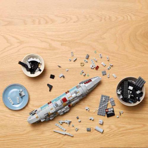 Star Wars - Home One Starcruiser - Image 6